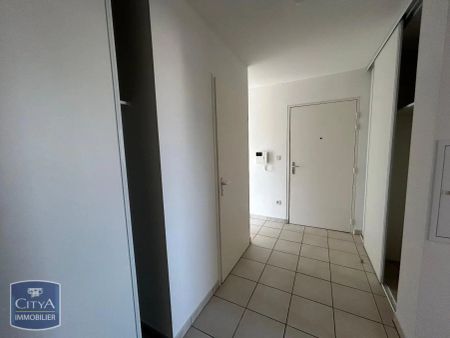 Appartement à louer 3 pièces 60.26m² - Photo 2