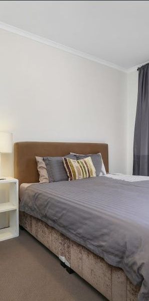 Modern, Sun-Filled Apartment in Quiet Location! - Photo 1