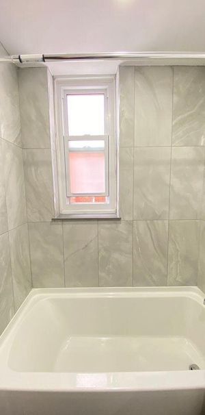 3 - 5821 CHEMIN COTE ST LUC, Montréal - Photo 1