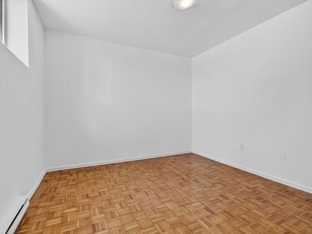 For Lease - 1042 Sheppard Avenue Unit# G2, Toronto, Ontario - Photo 2
