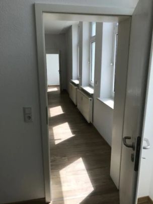 O189W3: Große 3-Raum Wohnung mit 2 Bädern und Gäste WC - Garage möglich - Foto 1