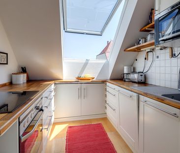 Bright 3-room roof-terrace apartment - Photo 4