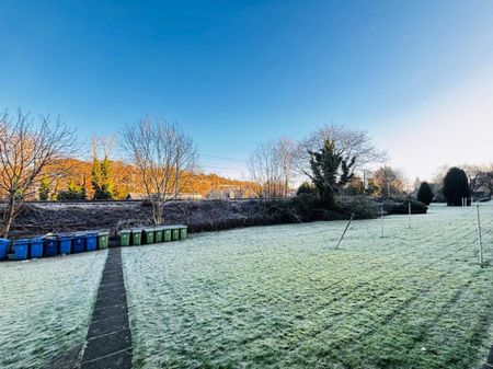 Corrour Road, 1/2 Glasgow, G43 2DY - Photo 5