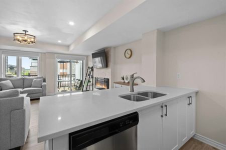 For Lease - 304 Lapland Private, Kanata, Ontario - Photo 3