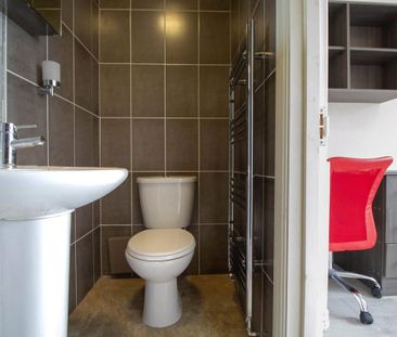 Studio to rent - Photo 6