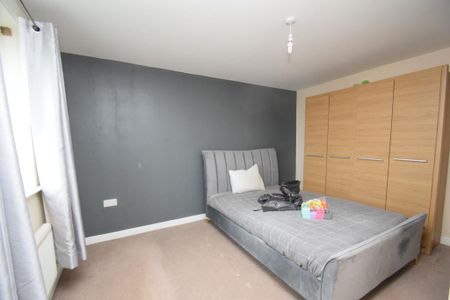 1 bedroom semi-detached house to rent - Photo 4