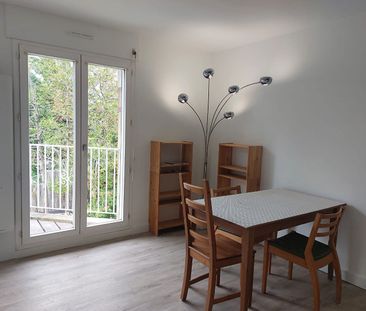 A Louer Studio meublé lumineux de 22 m² avec parking et cave - Photo 2