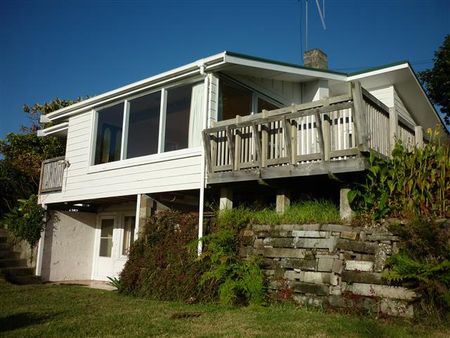 Lovely Cottage with Wonderful Harbour Views - Judea - Photo 2