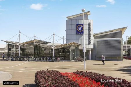 MGM MARTIN - TWO BEDROOM APARTMENT - Photo 5