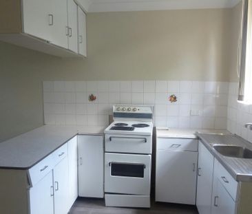 CENTRAL 1 BEDROOM UNIT! - Photo 1