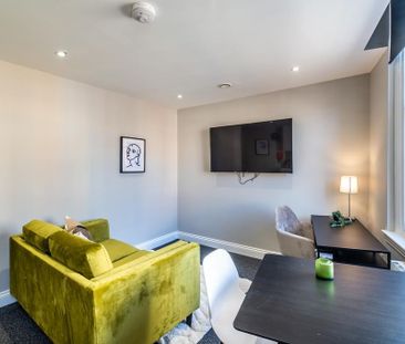 Studio to rent - Photo 2