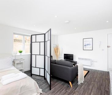 Studio to rent - Photo 3