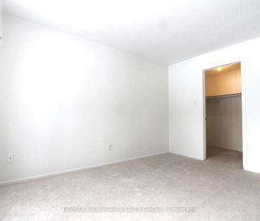 113 - 268 LORRY GREENBERG DRIVE - Photo 6