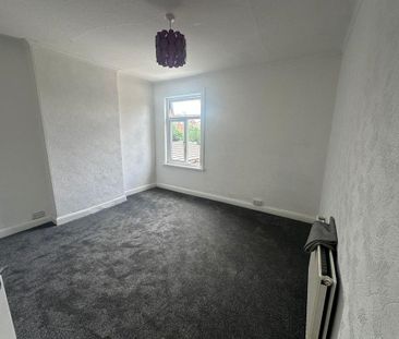2 bedroom semi-detached house to rent - Photo 4