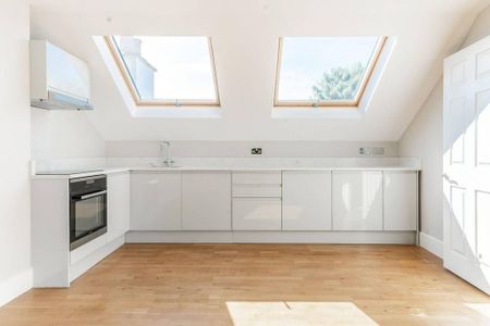 1 bedroom flat to rent - Photo 2