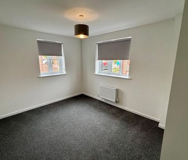 3 bedroom semi-detached house to rent - Photo 4