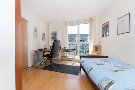 Juniper Drive, London, SW18 - Photo 3