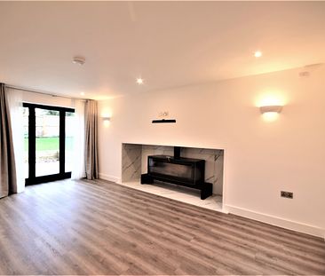 4 bedroom detached house to rent - Photo 4