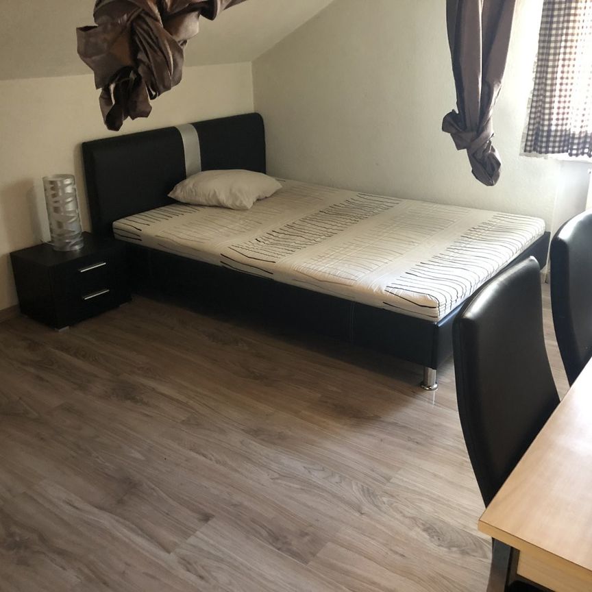 Charmant studio sous les combles - Photo 1