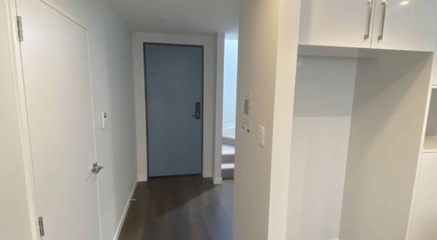 1 Henry Lloyd Place, Silverdale - Photo 1