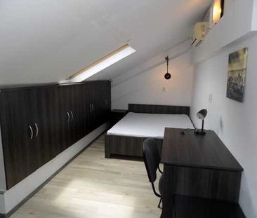Penthouse de 140 mp, 5 camere, imobil de tip casa, zona ultracentrala - Photo 3