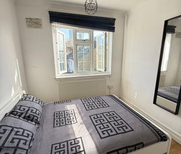 Room in a Shared Flat, All Saints Station, E14 - Photo 2