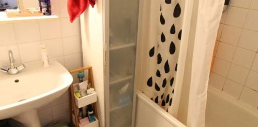 Location Appartement 2 pièces 46m² NANTES 44000 - Photo 2