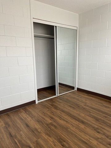 2 BDRM/1 BATH - 1909 7TH ST E - Available MAR 1 - Photo 4