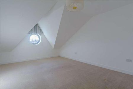 Courthouse Place, Upper Bristol Road, Bath, Somerset, BA1 - Photo 2