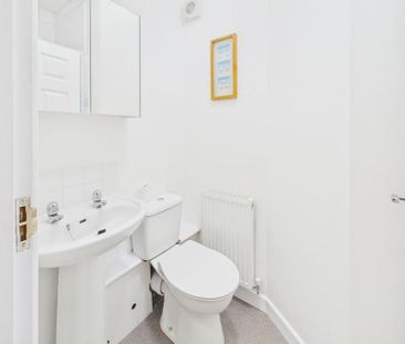 1 bedroom flat to rent - Photo 6