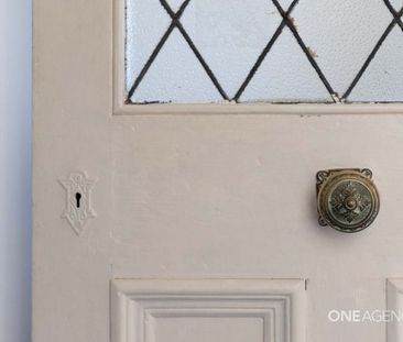 Character Home with stunning views - Photo 4