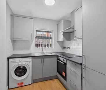 Apt 3, 9 Derryvolgie Avenue, Belfast, BT9 6FL - Photo 2