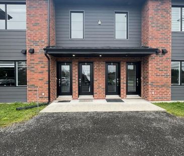 4 1/2 à louer (Bromptonville) - Photo 2