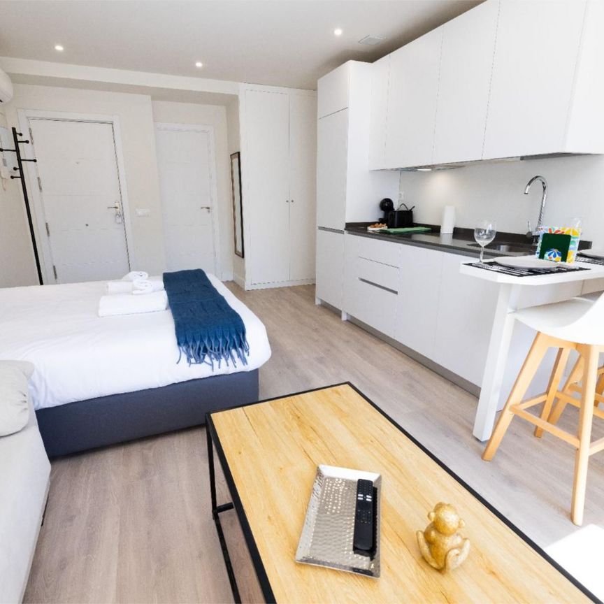 Piso de alquiler en Avenida de la Osa Mayor, 32, Aravaca - Photo 1