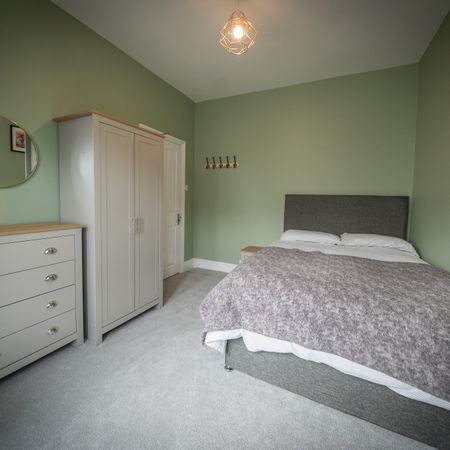 4x Double Rooms, near RHS and City Centre. - Photo 4