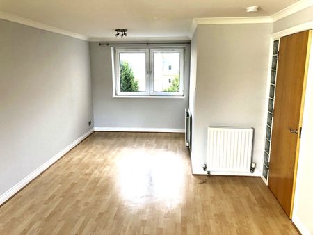 2 Bed Flat, Pilrig Heights, EH6 - Photo 4