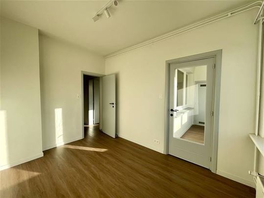 Appartement te huur - Photo 1