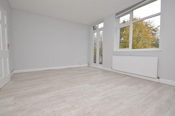 3 bedroom maisonette to rent - Photo 1