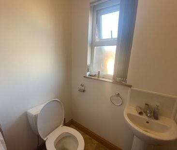 Lois Avenue, Nottingham - Photo 2