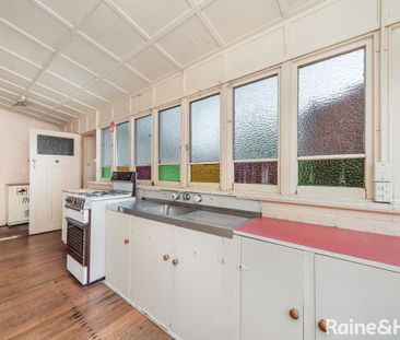 2-Bedroom House in Goulburn - $500 per week - Photo 6