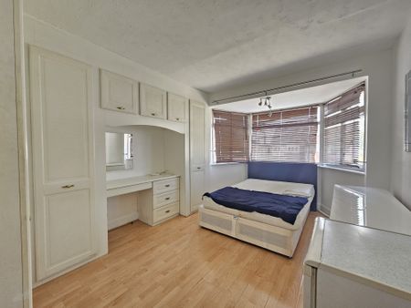 Carstairs Road, London SE6 - Photo 2