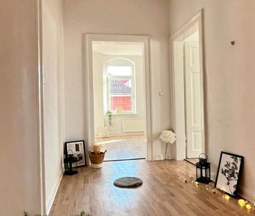 Sanierte Altbauwohnung im ruhigen 3 Parteien Haus in Lehrte - Foto 1