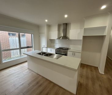 26 Rejoice Street, Tarneit VIC, Belconnen - Photo 4