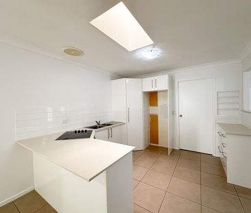 1/4 Hill Court, Labrador - Photo 6