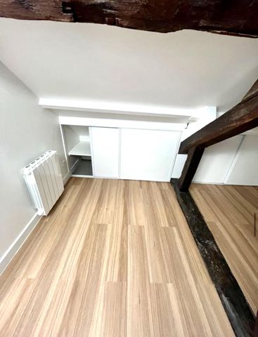 A LOUER RUE CHARLOT 3P RENOVE DUPLEX - Photo 3