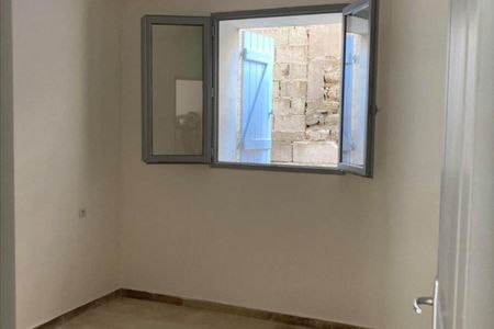 APPARTEMENT T2 CHATEAURENARD 606.50 € - Photo 4