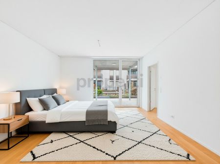 Modern 2.5-room apartment with balcony, Basel - Photo 4