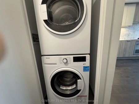 2020 Bathurst Street #635 - Photo 3