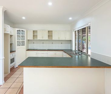 Immaculate Family Home in Meadowbrook - Photo 4