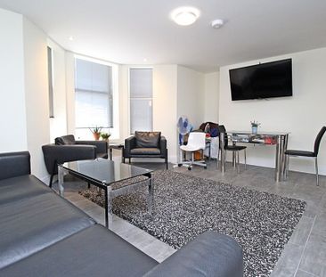 West Grove, Roath, Cardiff - Photo 1